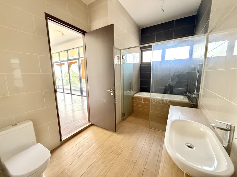 Rumah Berkembar untuk Dijual di Eco Sanctuary (Telok Panglima Garang) - Wei Wei Low - Bathroom - PropertyGuru.com.my