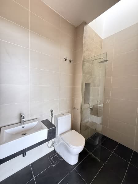 Rumah Berkembar untuk Dijual di Eco Sanctuary (Telok Panglima Garang) - Wei Wei Low - Bathroom - PropertyGuru.com.my