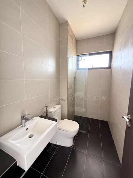 Rumah Berkembar untuk Dijual di Eco Sanctuary (Telok Panglima Garang) - Wei Wei Low - Bathroom - PropertyGuru.com.my