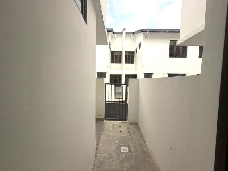Terraced House for Sale in Skudai (Johor) - Lynn SL - Exterior - PropertyGuru.com.my