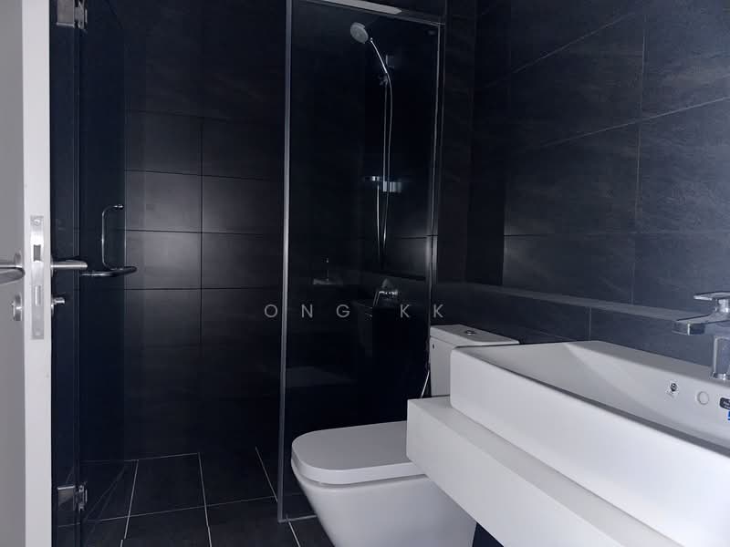 Kediaman Servis untuk Dijual di NOVUM - Ong KK - Bathroom - PropertyGuru.com.my