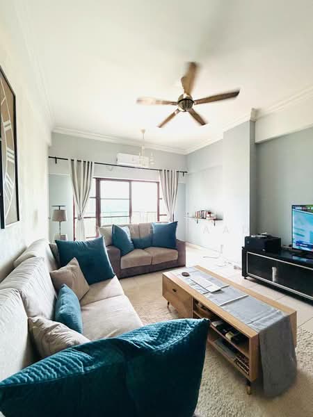 Kondominium untuk Disewa di Hartamas Regency 1 - Sariah Saad - Living Room - PropertyGuru.com.my