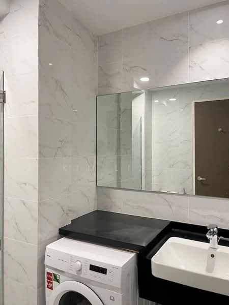 Service Residence for Rent at Met 1 Residences - Kim Ling - Bathroom - PropertyGuru.com.my