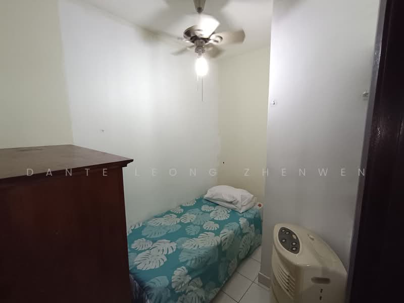Service Residence for Sale at Saville Residence - Dante Leong Zhenwen - Bedroom - PropertyGuru.com.my