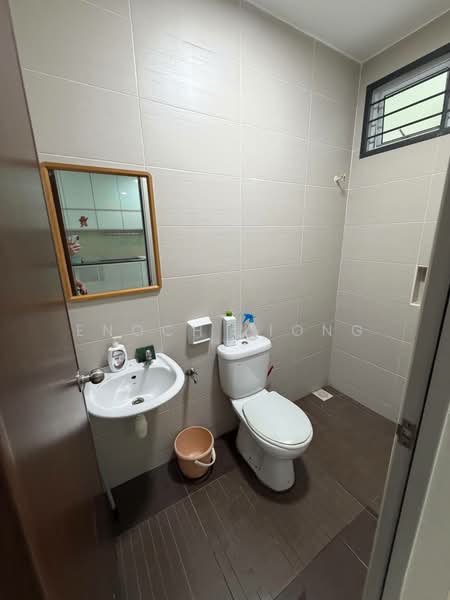 Rumah Berkembar untuk Dijual di Kampung Yahya Awal (Johor Bahru) - Enoch Liong - Bathroom - PropertyGuru.com.my