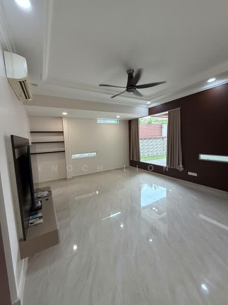 Rumah Berkembar untuk Dijual di Kampung Yahya Awal (Johor Bahru) - Enoch Liong - Living Room - PropertyGuru.com.my