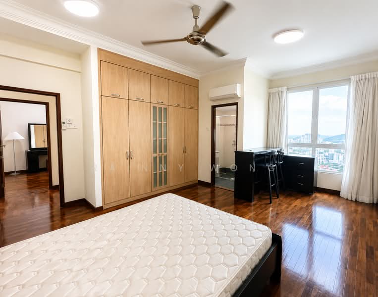 Condominium for Rent at Gurney Beach Resort - Rainny Wong - Bedroom - PropertyGuru.com.my