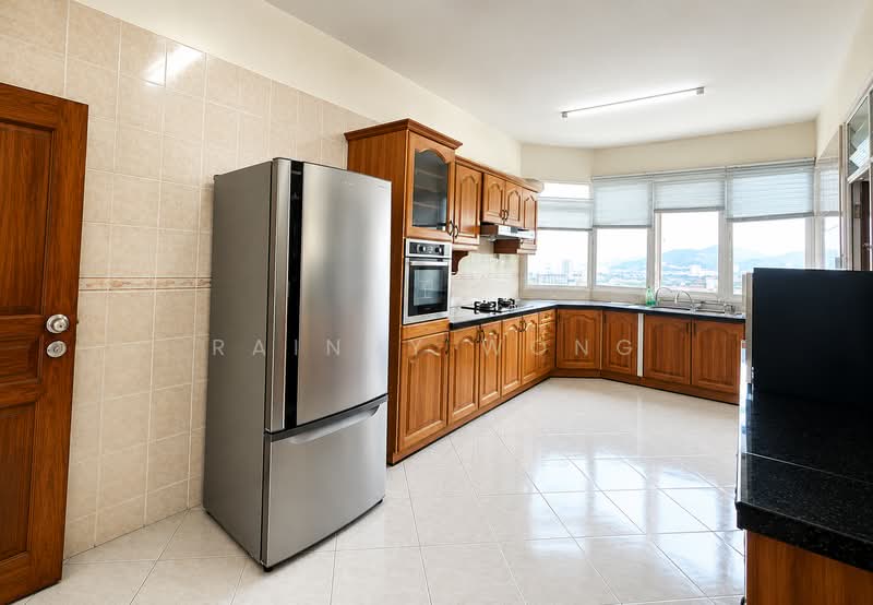 Condominium for Rent at Gurney Beach Resort - Rainny Wong - Kitchen - PropertyGuru.com.my