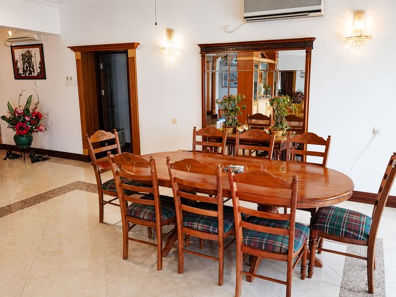 Kondominium untuk Disewa di Silverton Condominium - Rainny Wong - Dining Room - PropertyGuru.com.my