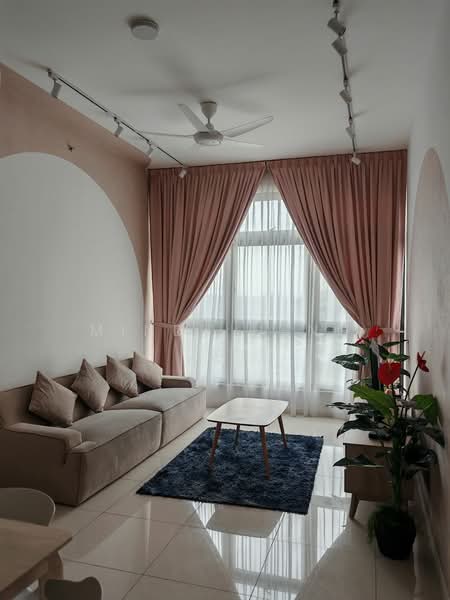 Kediaman Servis untuk Dijual di Paradigm Residence - Mindy Heng - Living Room - PropertyGuru.com.my