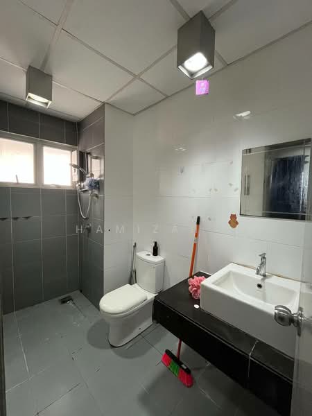 Condominium for Rent at The Wharf Residence - Hamizah . - Bathroom - PropertyGuru.com.my