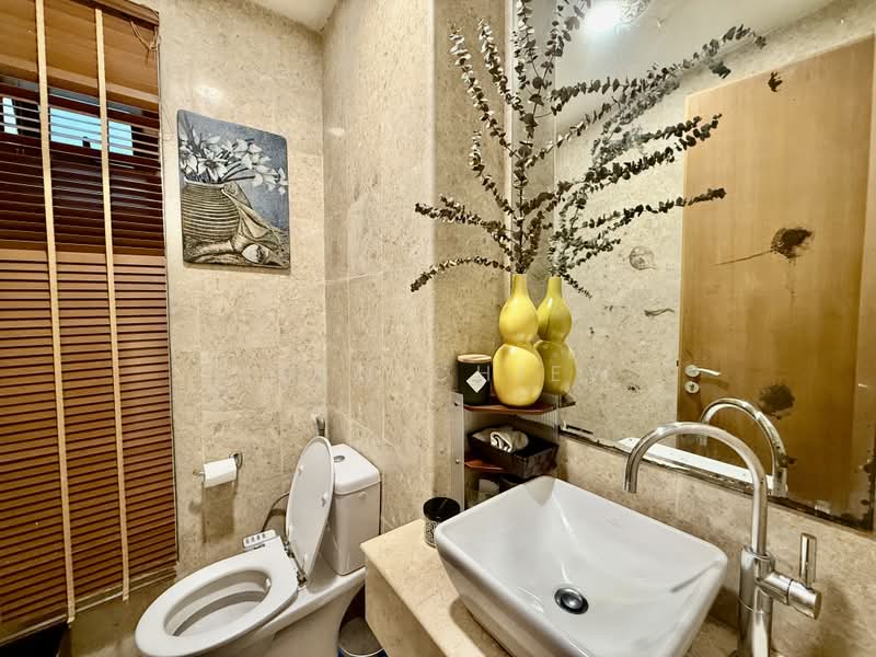 Rumah Berkembar untuk Dijual di Bukit Tunku (Kenny Hills) (Kuala Lumpur) - Jean Chiew - Bathroom - PropertyGuru.com.my