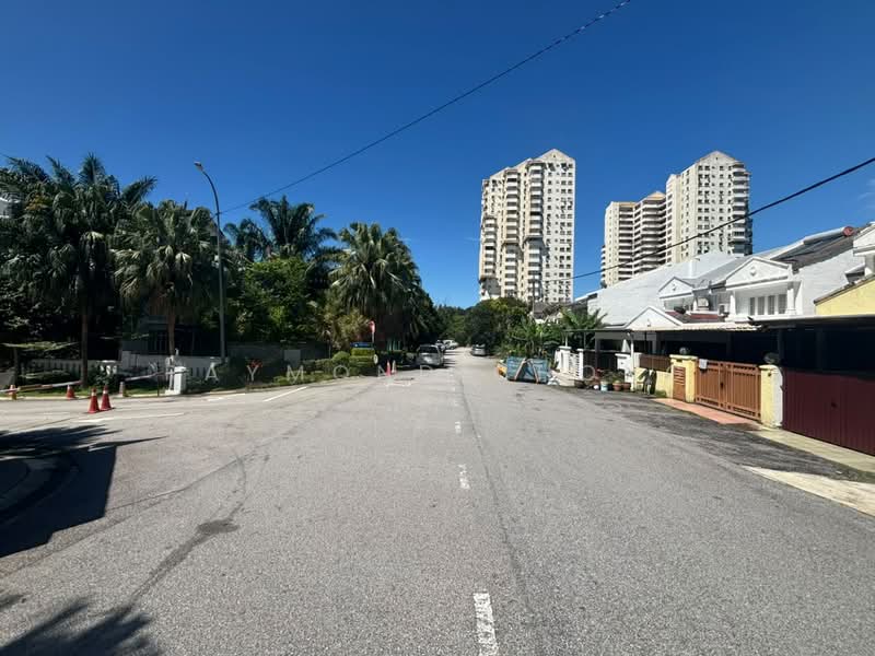 Rumah Berkembar untuk Dijual di Bukit Antarabangsa (Ulu Kelang) - Raymond Chong - Exterior - PropertyGuru.com.my