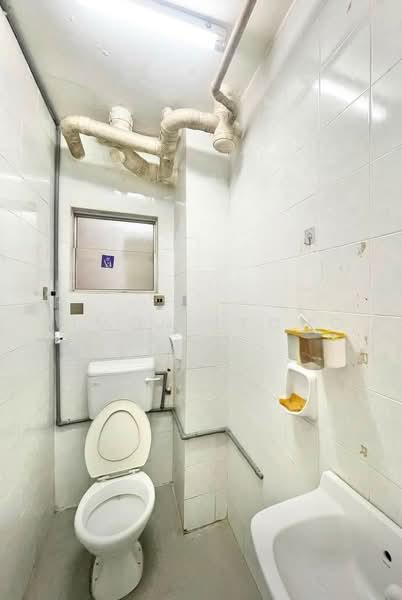 Rumah Flat untuk Disewa di Flora Damansara Flat - Simon Leong - Bathroom - PropertyGuru.com.my