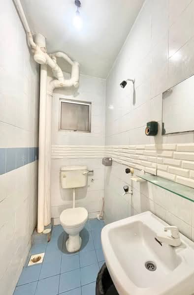 Rumah Flat untuk Disewa di Flora Damansara Flat - Simon Leong - Bathroom - PropertyGuru.com.my