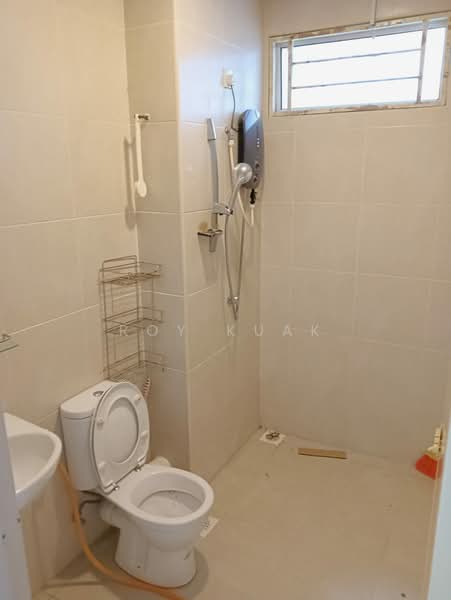 Rumah Teres 2-Tingkat untuk Disewa di Bandar Tasek Mutiara (Simpang Ampat) - Roy Kuak - Bathroom - PropertyGuru.com.my