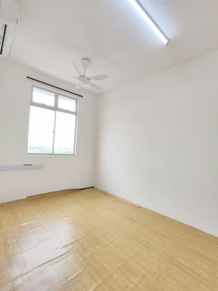 Pangsapuri untuk Disewa di Seri Molek Perdana - Gwen Lim - Interior - PropertyGuru.com.my