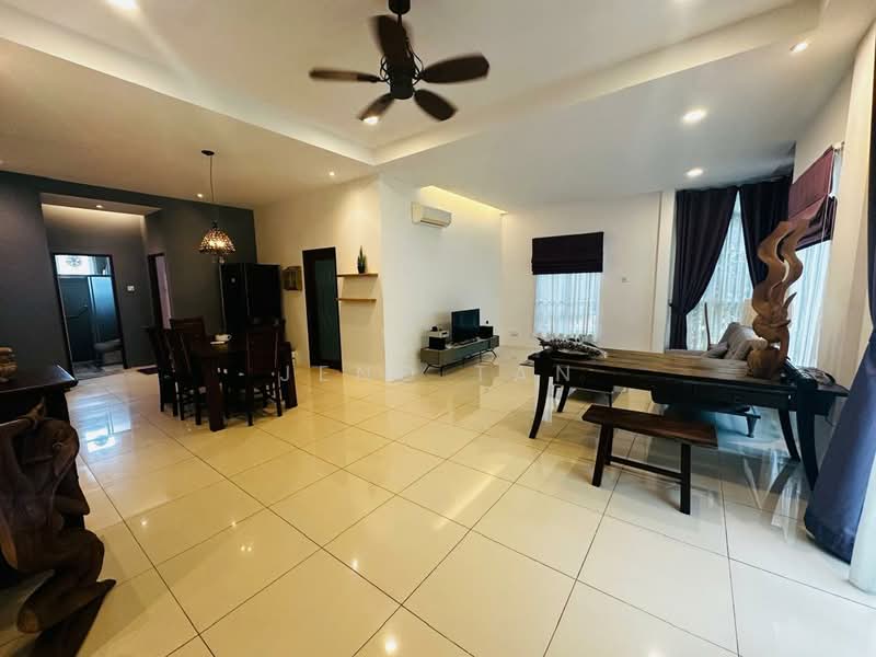 Pangsapuri untuk Disewa di Hills 68 - Jeno Tan - Living Room - PropertyGuru.com.my