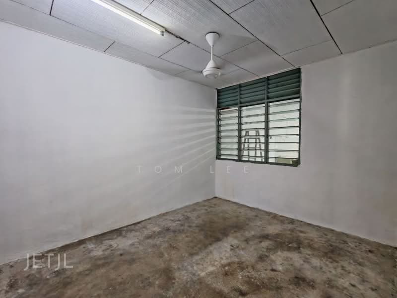 Rumah Teres 1-Tingkat untuk Dijual di Kampung Pendamar (Klang) - Tom Lee - PropertyGuru.com.my