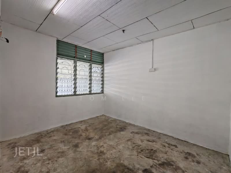 Rumah Teres 1-Tingkat untuk Dijual di Kampung Pendamar (Klang) - Tom Lee - PropertyGuru.com.my