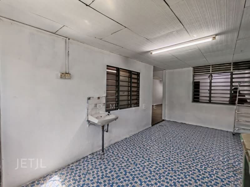 Rumah Teres 1-Tingkat untuk Dijual di Kampung Pendamar (Klang) - Tom Lee - PropertyGuru.com.my