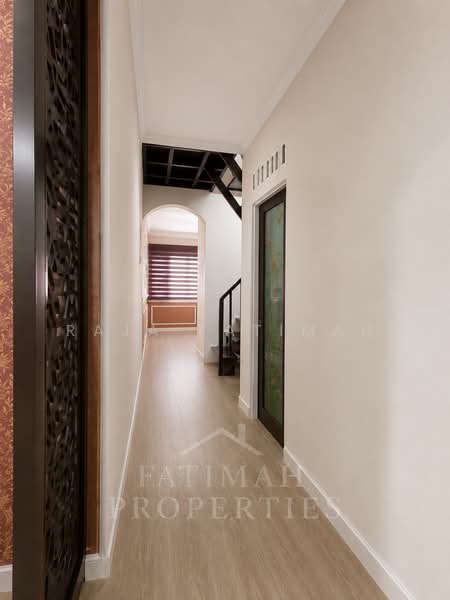 Rumah Teres 1-Tingkat untuk Dijual di Sungai Buloh (Selangor) - Raja Fatimah - Corridor - PropertyGuru.com.my