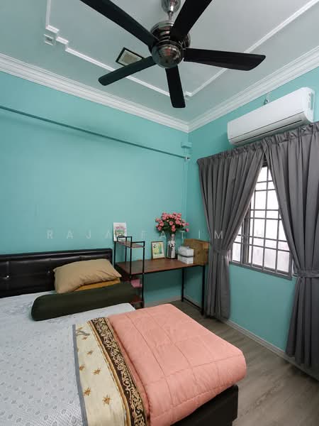 Rumah Teres 1-Tingkat untuk Dijual di Sungai Buloh (Selangor) - Raja Fatimah - Bedroom - PropertyGuru.com.my