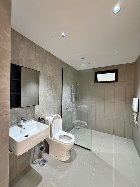 Kondominium untuk Disewa di Tuai Timur - Ray Lee - Bathroom - PropertyGuru.com.my
