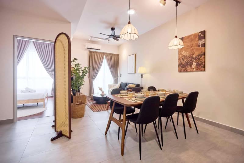 Kediaman Servis untuk Disewa di SUNSURIA FORUM SERVICED APARTMENT - Ray Lee - Living Room - PropertyGuru.com.my