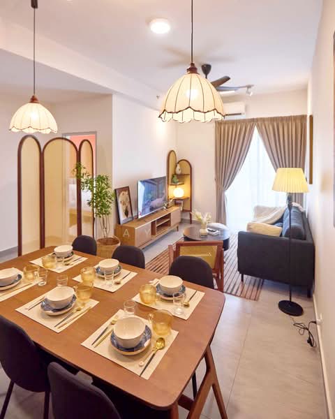 Kediaman Servis untuk Disewa di Sunsuria Forum - Ray Lee - Dining Room - PropertyGuru.com.my