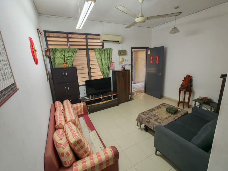 Pangsapuri untuk Dijual di Sungai Naga - CHIN FN - Living Room - PropertyGuru.com.my