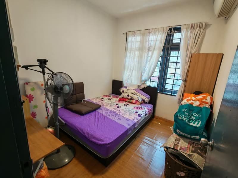 Pangsapuri untuk Dijual di Sungai Naga - CHIN FN - Bedroom - PropertyGuru.com.my