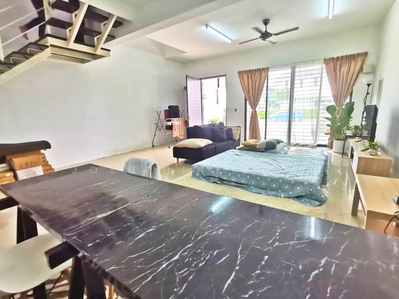Rumah Teres 1-Tingkat untuk Dijual di Shah Alam (Selangor) - Josephine Chou - Living Room - PropertyGuru.com.my