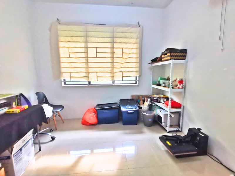 Rumah Teres 1-Tingkat untuk Dijual di Shah Alam (Selangor) - Josephine Chou - Study - PropertyGuru.com.my