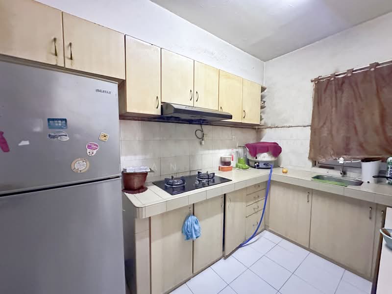 Apartment for Sale at Pangsapuri Lestari - Kian Leap - Kitchen - PropertyGuru.com.my
