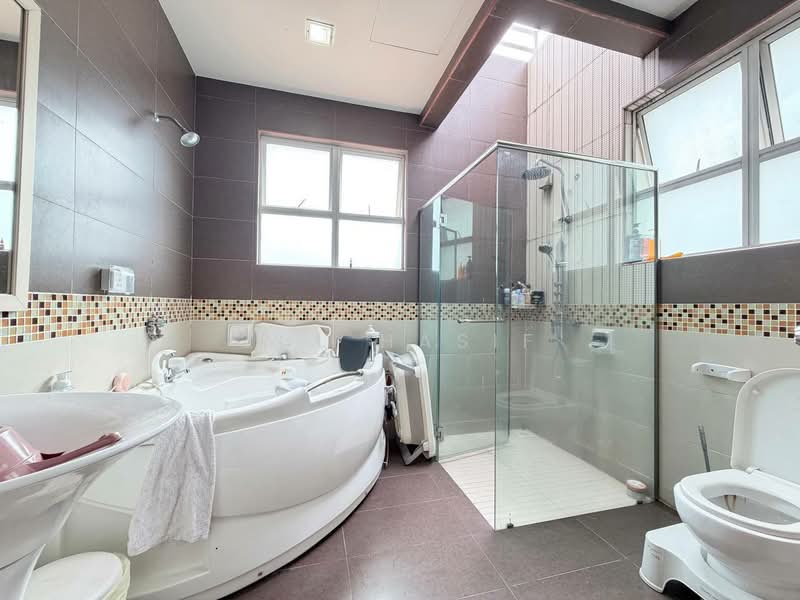 Bungalow House for Sale in Bandar Putra Permai (Seri Kembangan) - Zul Hasif - PropertyGuru.com.my