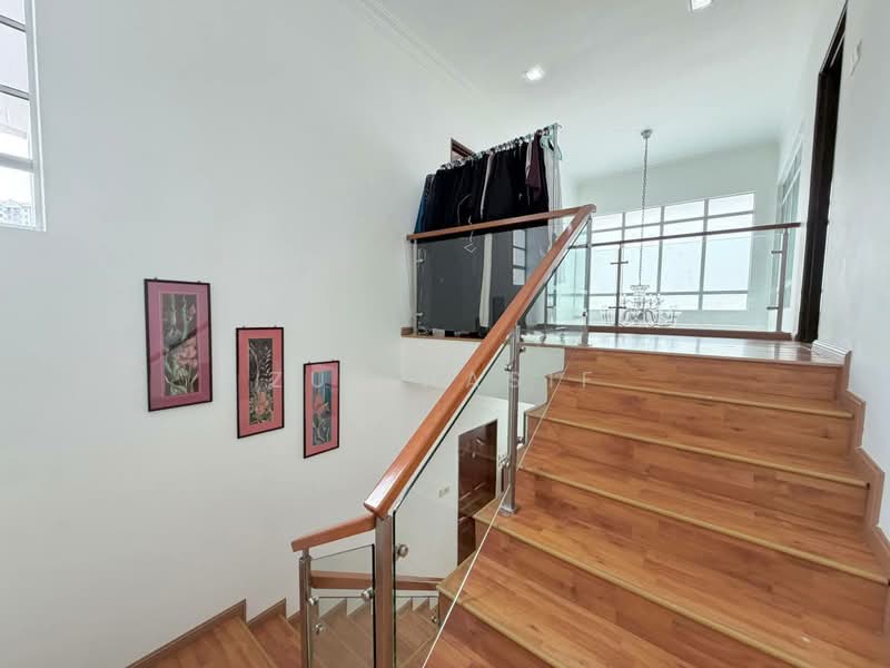 Bungalow House for Sale in Bandar Putra Permai (Seri Kembangan) - Zul Hasif - PropertyGuru.com.my