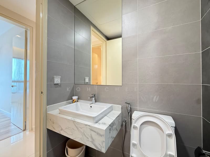 Service Residence for Sale at Sunway Belfield - Koh Chee - Common Bathroom - PropertyGuru.com.my