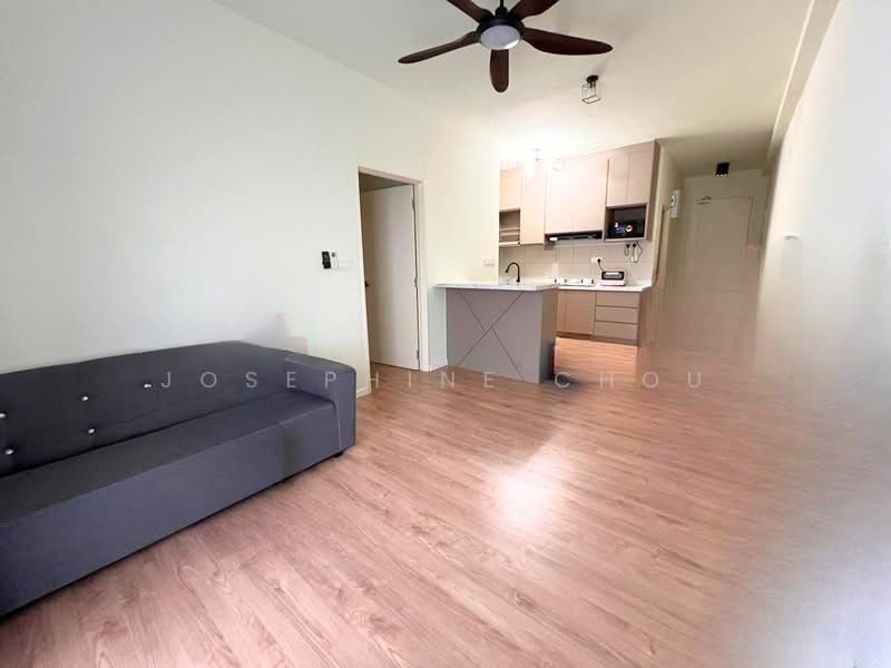 Kediaman Servis untuk Dijual di Dian Residency - Josephine Chou - Living Room - PropertyGuru.com.my