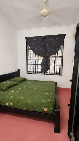 1-storey Terraced House for Sale in Seremban (Negeri Sembilan) - Khairul Idzwan - Bedroom - PropertyGuru.com.my
