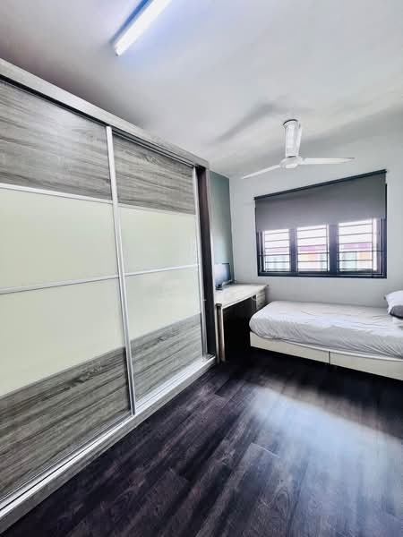 Kediaman Servis untuk Disewa di Larkin Heights - PY Loo - PropertyGuru.com.my