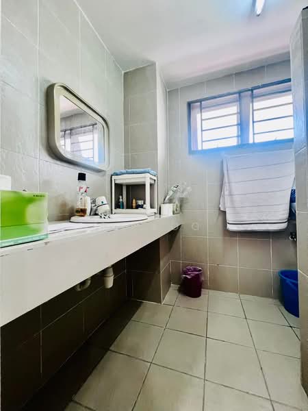 Kediaman Servis untuk Disewa di Larkin Heights - PY Loo - PropertyGuru.com.my