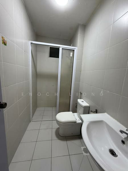 Service Residence for Rent at Meridin Bayvue Serviced Apartment - Enoch Liong - Bathroom - PropertyGuru.com.my