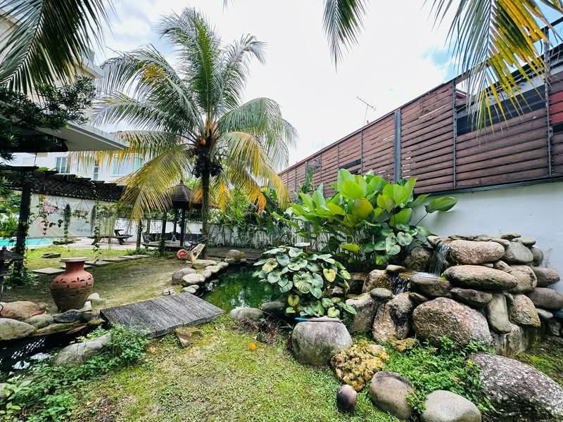 Bungalow House for Sale in Kota Damansara (Selangor) - Sa'a Nordin - Garden - PropertyGuru.com.my