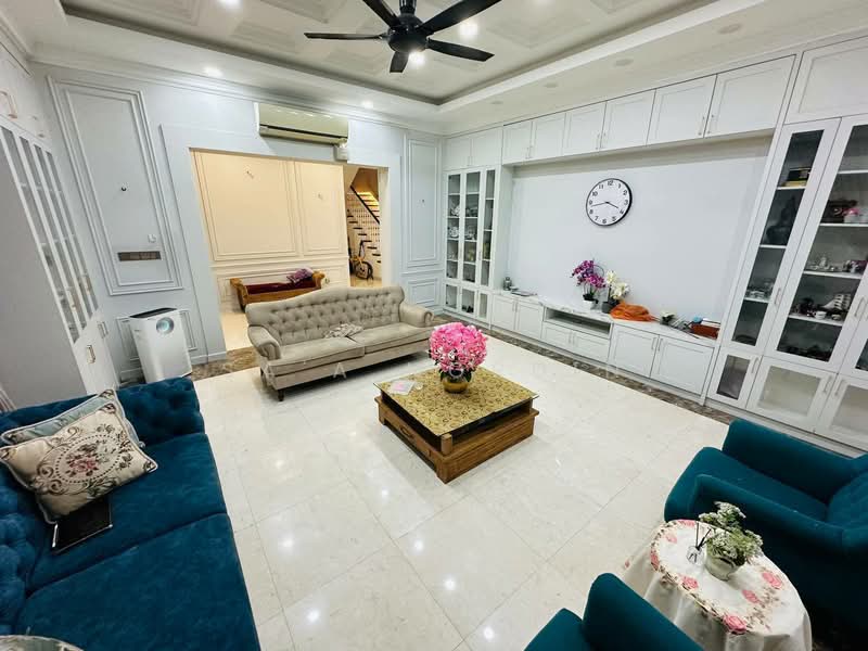 Bungalow House for Sale in Kota Damansara (Selangor) - Sa'a Nordin - Living Room - PropertyGuru.com.my