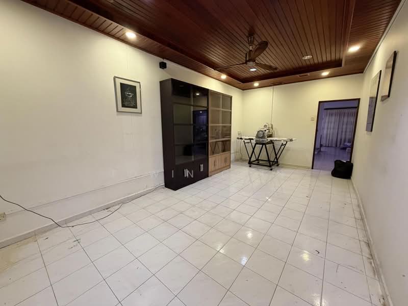 Rumah Teres 2-Tingkat untuk Dijual di Taman Sejahtera (Bukit Mertajam) - Edwin Chin - Living Room - PropertyGuru.com.my