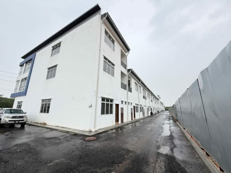 Shop / Office untuk Disewa di Johor Bahru (Johor) - Ray Wong - Exterior - PropertyGuru.com.my
