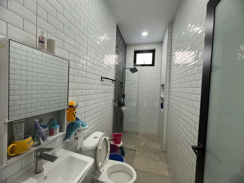 Semi-Detached House for Sale in Johor Bahru (Johor) - Alan Lee - Bathroom - PropertyGuru.com.my