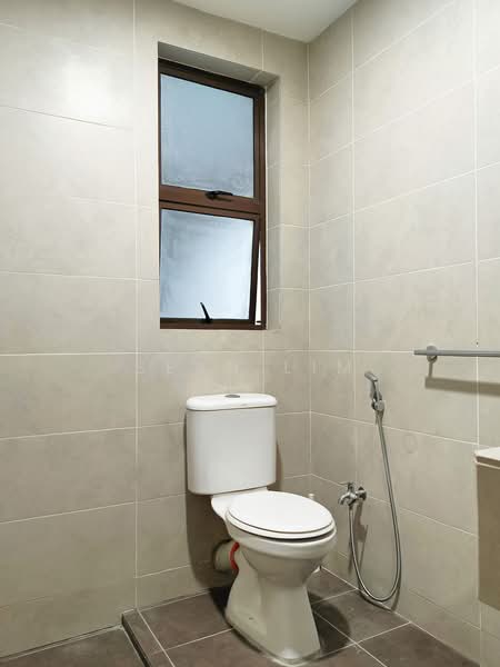 Kondominium untuk Dijual di Armanee - Sean Lim - Bathroom - PropertyGuru.com.my