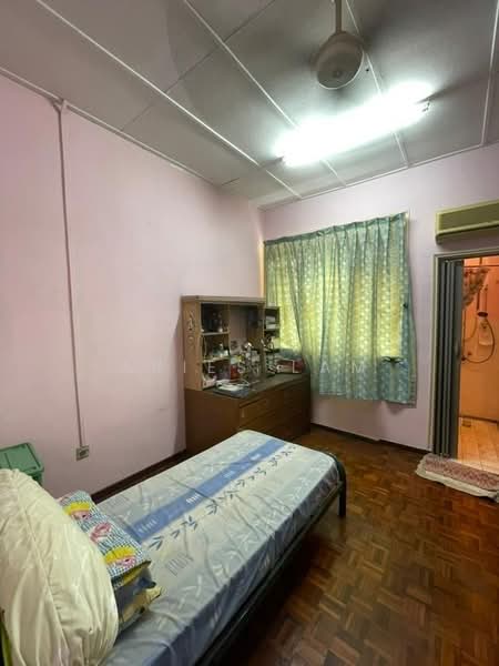 2-storey Terraced House for Sale in Taman Munshi Ibrahim (Tampoi) - Aries Lam - PropertyGuru.com.my